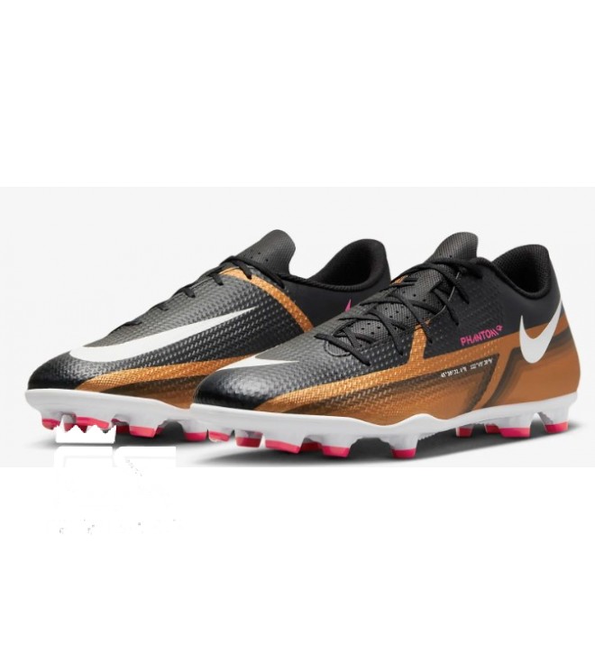 SOCCER BOOTS / TURF SHOE